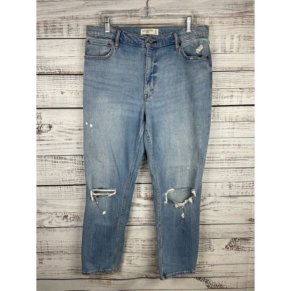 Abercrombie & Fitch Denim - Abercrombie and Fitch The Skinny High Rise size 31 Light wash 31x28